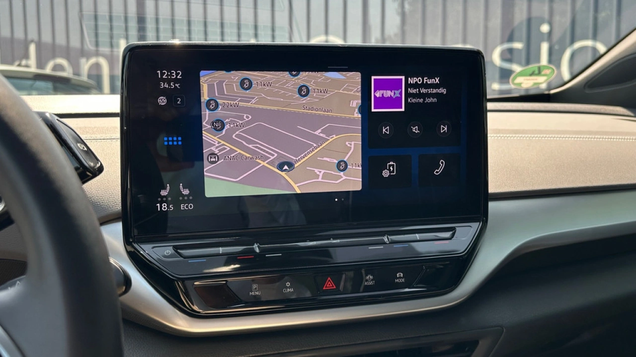 Volkswagen ID.5 Pro Advantage 77 kWh 204pk Panoramadak Top Sport interieur