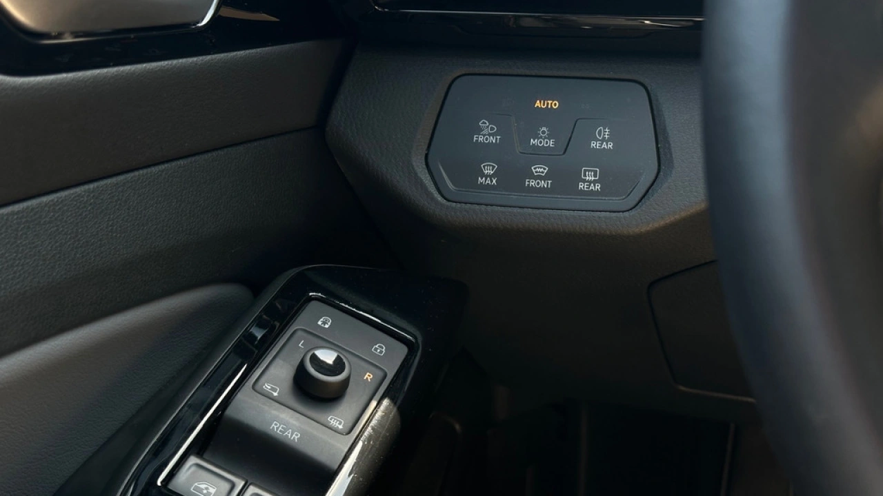 Volkswagen ID.5 Pro Advantage 77 kWh 204pk Panoramadak Top Sport interieur