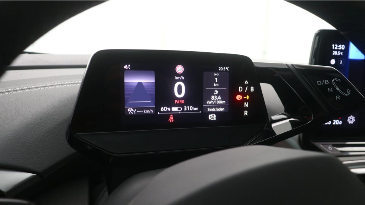 Volkswagen ID.5 Pro Advantage 77 kWh 204pk Panoramadak Top Sport interieur