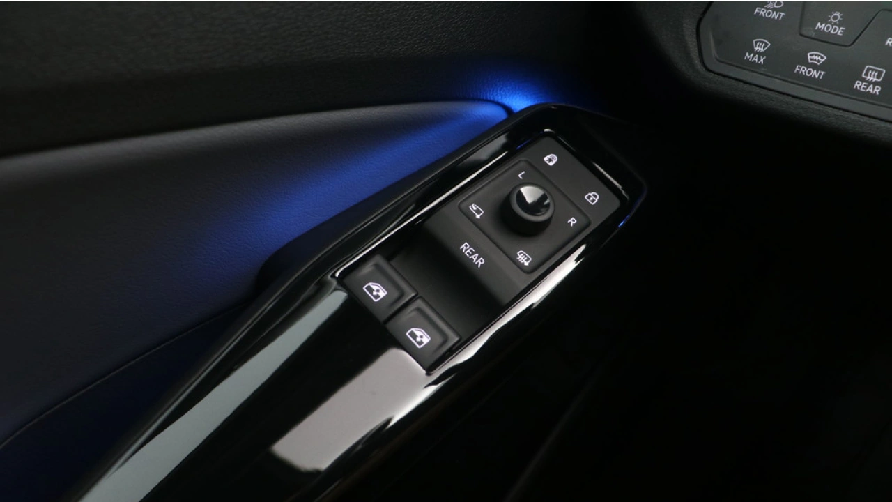 Volkswagen ID.5 Pro Advantage 77 kWh 204pk Panoramadak Top Sport interieur