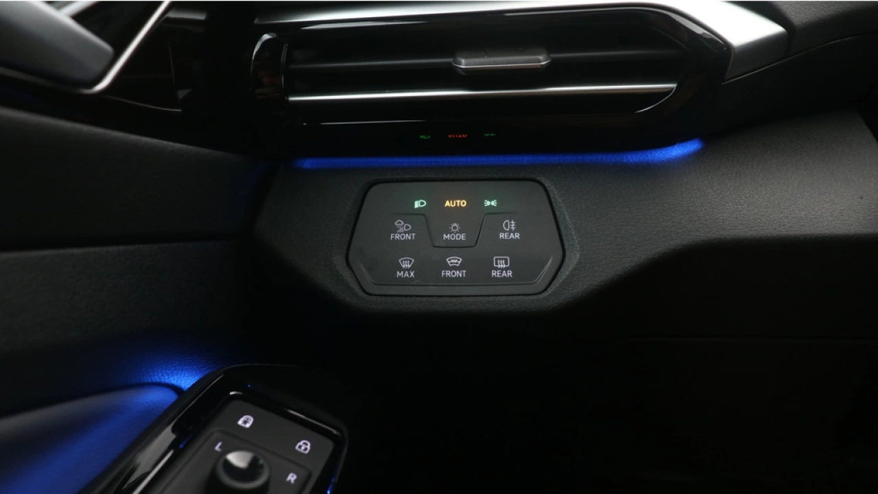 Volkswagen ID.5 Pro Advantage 77 kWh 204pk Panoramadak Top Sport interieur