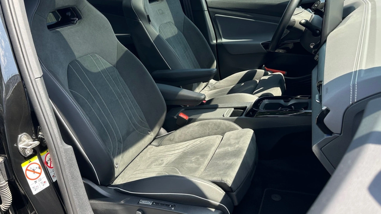 Volkswagen ID.5 Pro Advantage 77 kWh 204pk Panoramadak Top Sport interieur