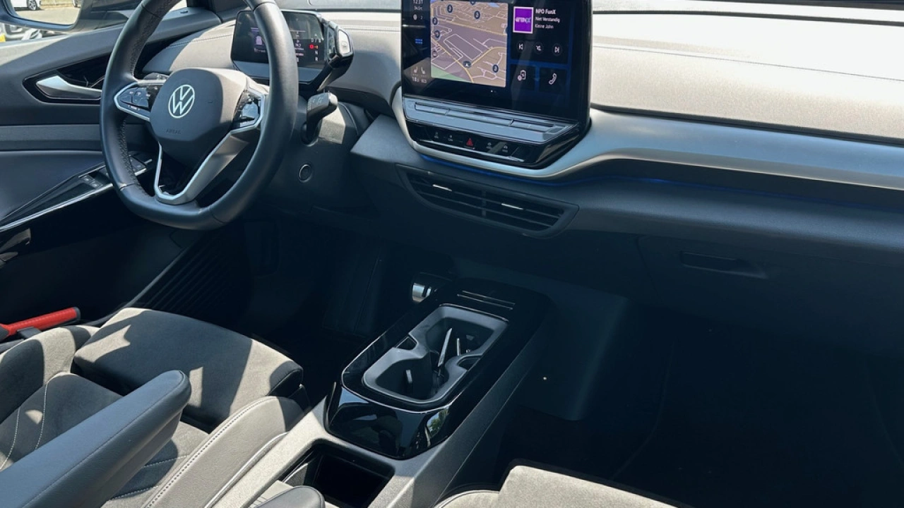 Volkswagen ID.5 Pro Advantage 77 kWh 204pk Panoramadak Top Sport interieur