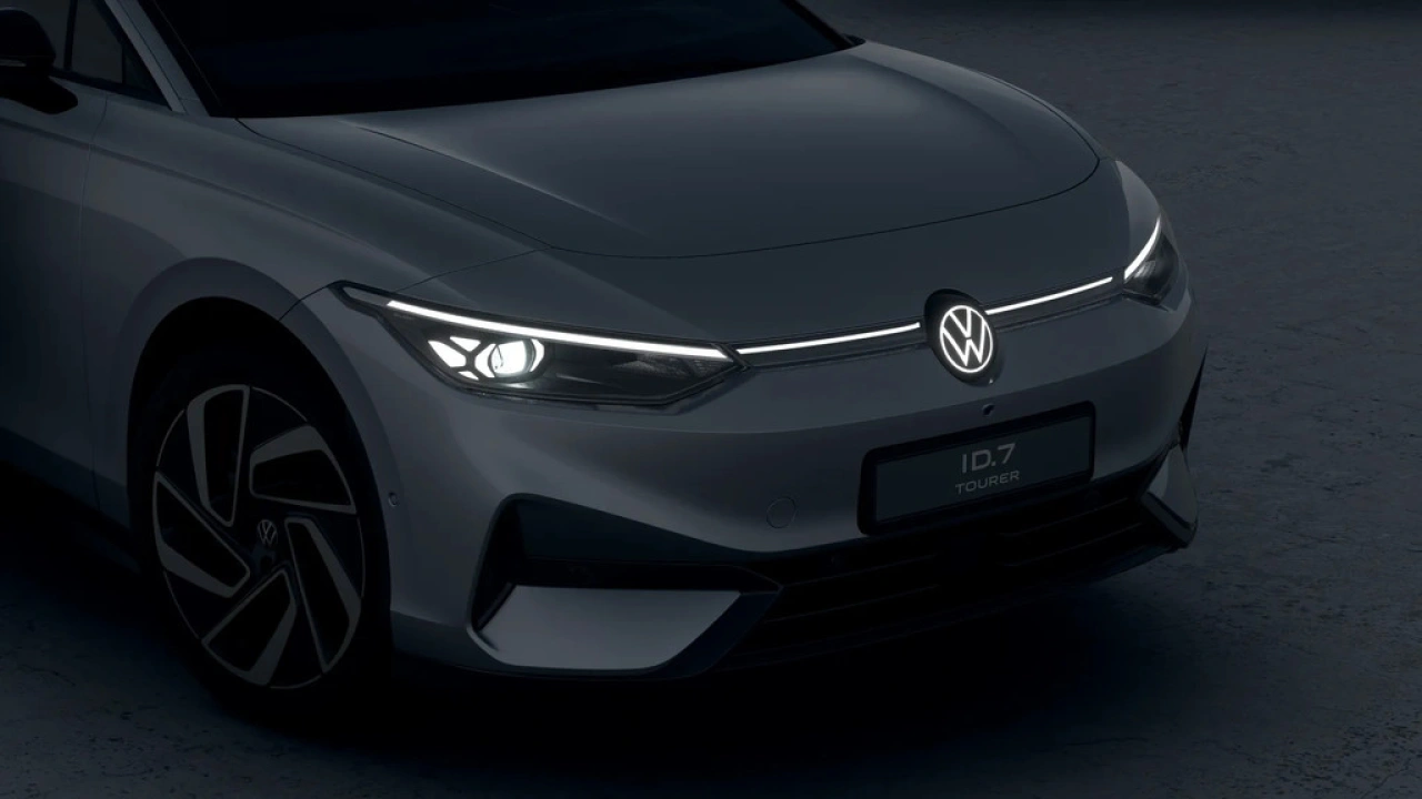 Volkswagen ID.7 Tourer 77 kWh Elektromotor 286 1AT Pro Business
