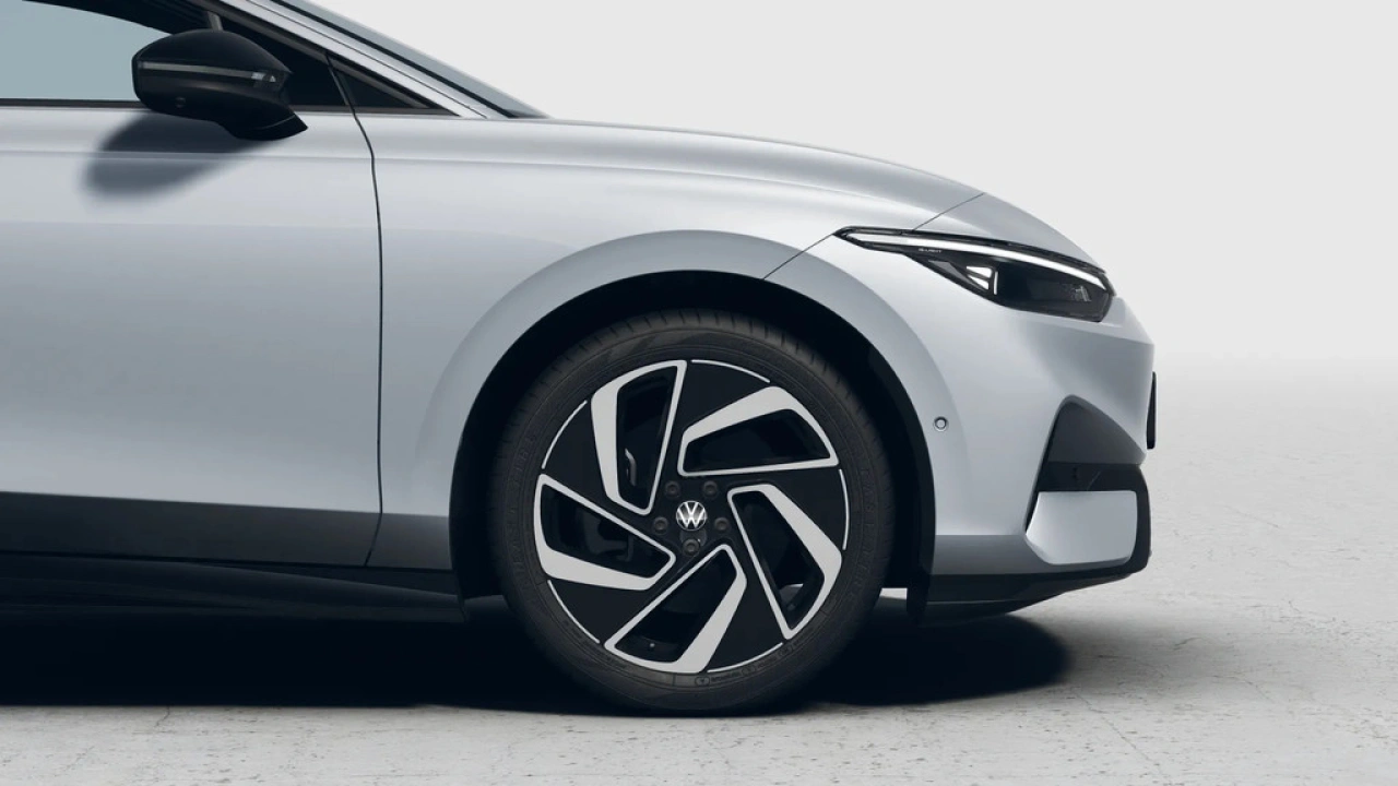 Volkswagen ID.7 Tourer 77 kWh Elektromotor 286 1AT Pro Business