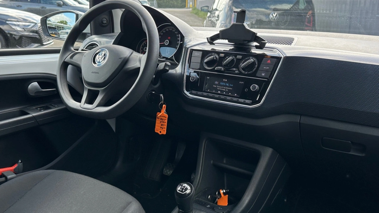Volkswagen up! 1.0 65pk Airco Bluetooth Lane Assist