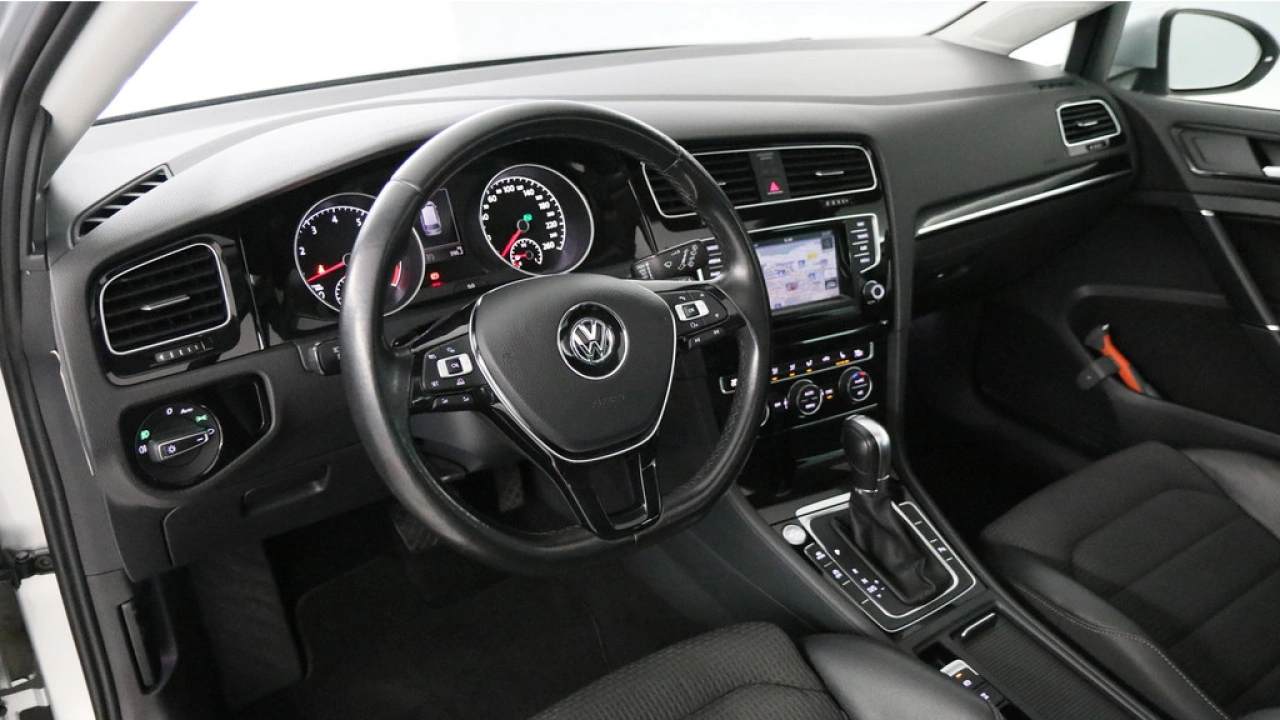 Volkswagen GOLF Variant 1.4 TSI 140pk Highline DSG