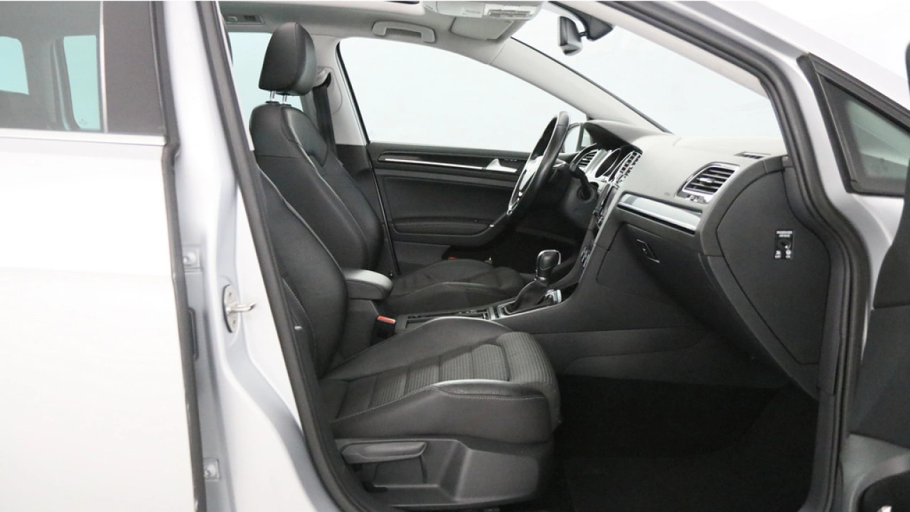 Volkswagen GOLF Variant 1.4 TSI 140pk Highline DSG