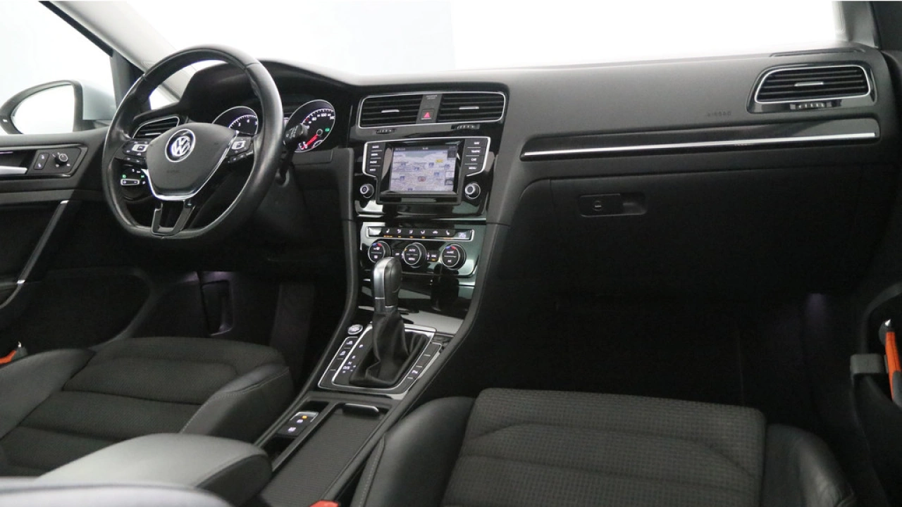 Volkswagen GOLF Variant 1.4 TSI 140pk Highline DSG