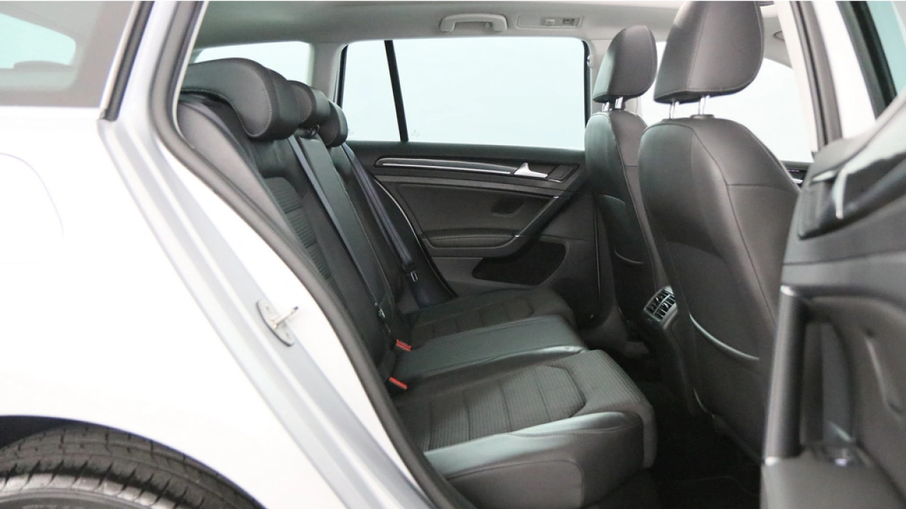 Volkswagen GOLF Variant 1.4 TSI 140pk Highline DSG