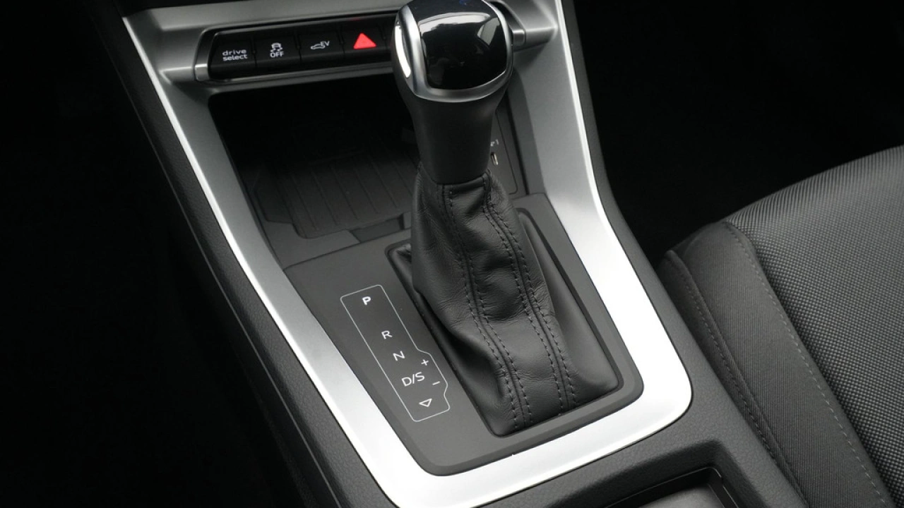 Audi Q3 45 TFSI e 245 pk S-Tronic edition