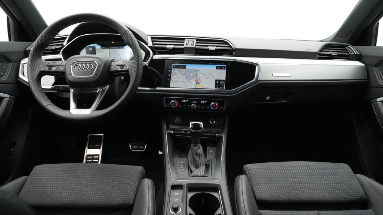 Audi Q3 35 TFSI 150 pk S-Tronic S line edition