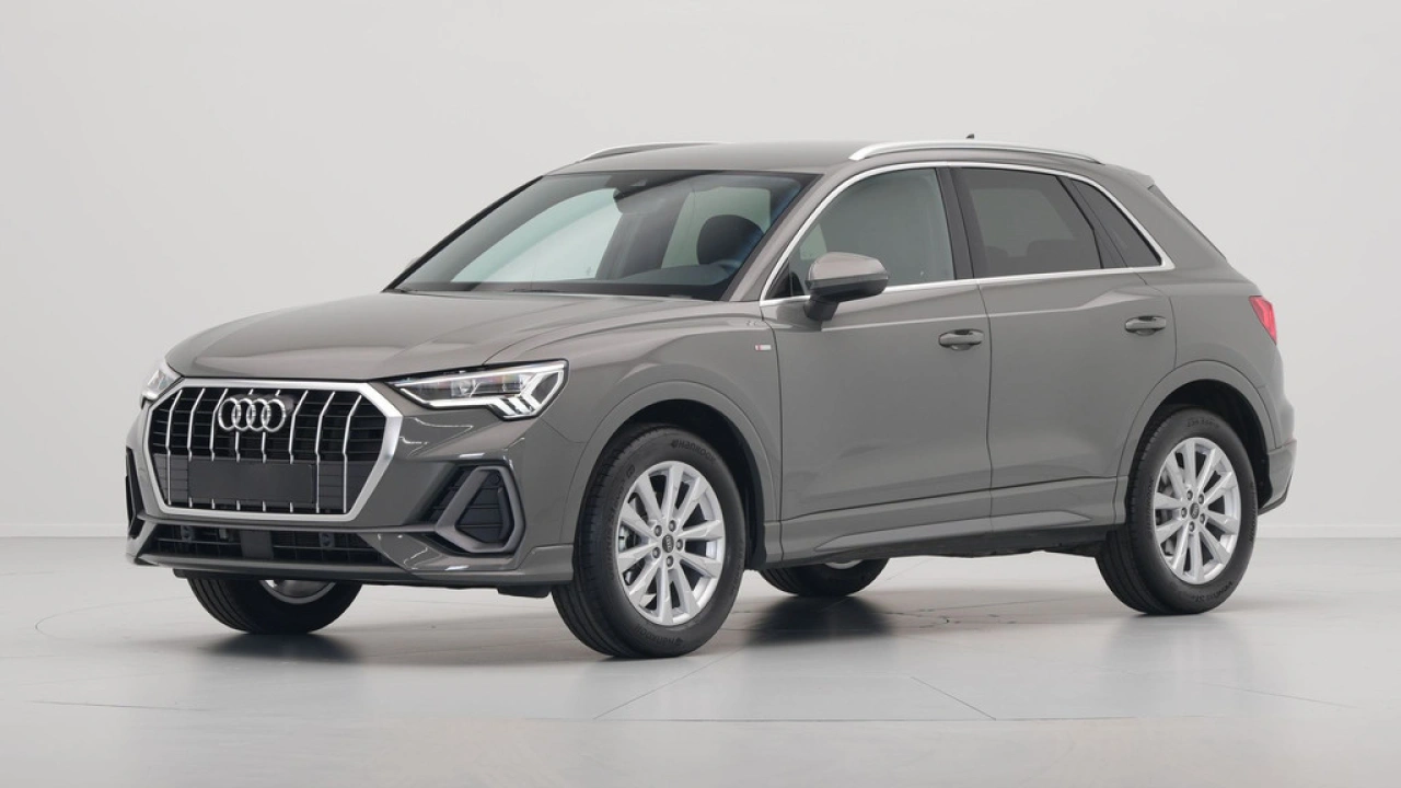 Audi Q3 35 TFSI 150 pk S-Tronic S line edition