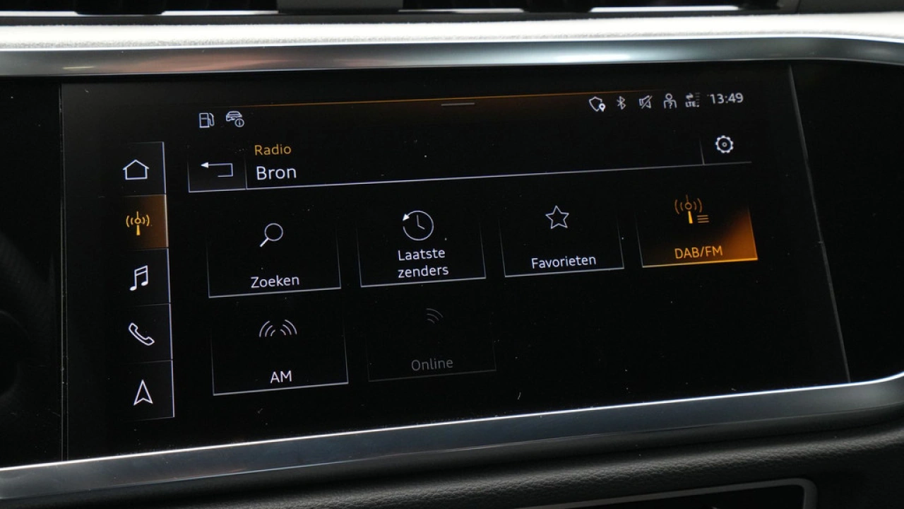 Audi Q3 35 TFSI 150 pk S-Tronic S line edition