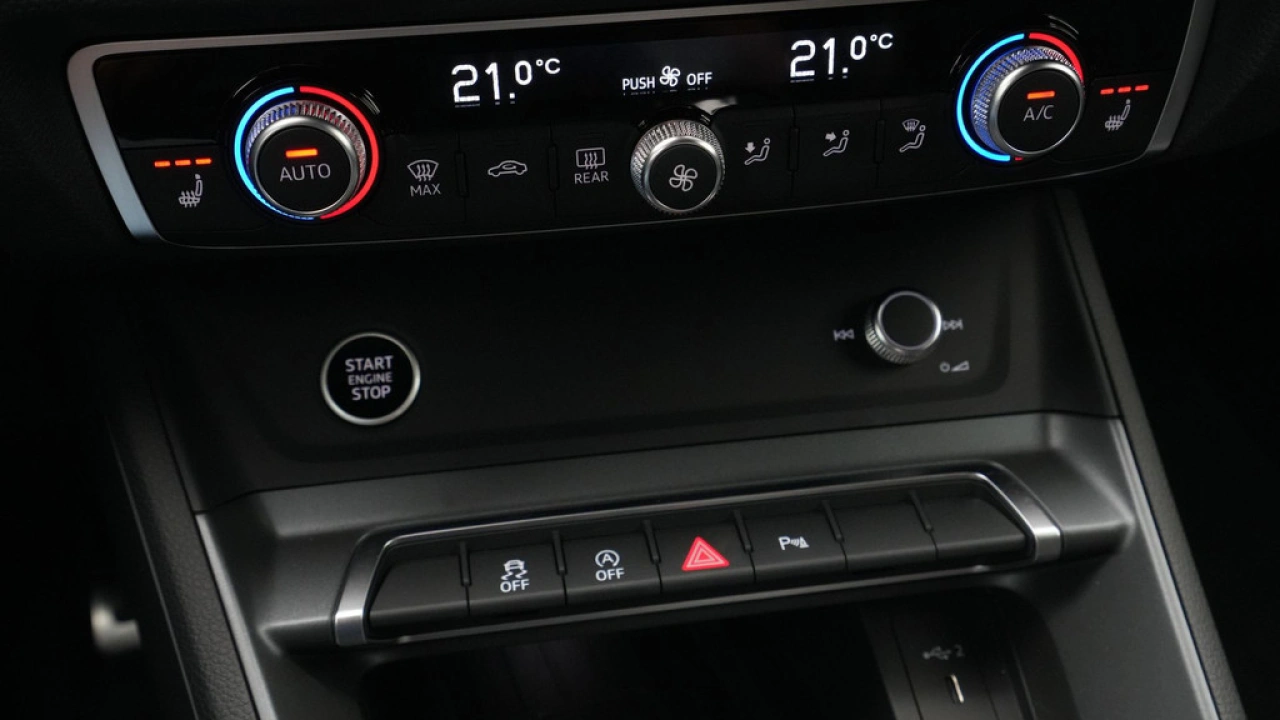 Audi Q3 35 TFSI 150 pk S-Tronic S line edition