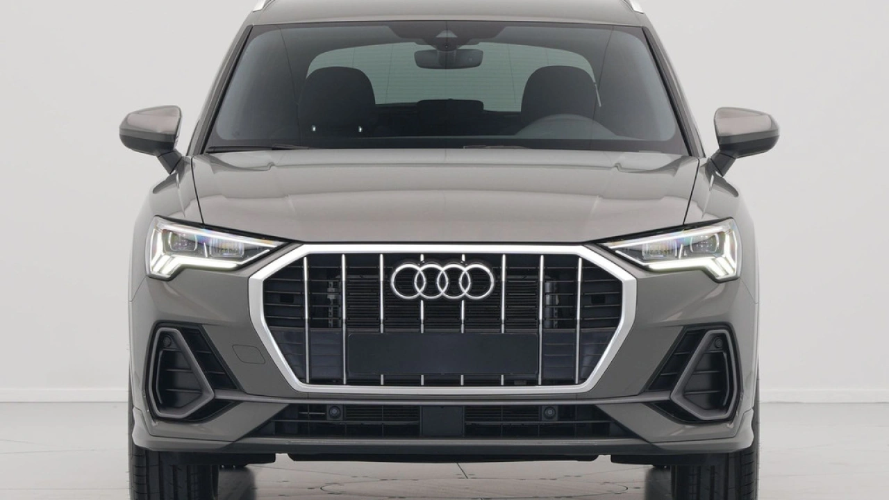 Audi Q3 35 TFSI 150 pk S-Tronic S line edition