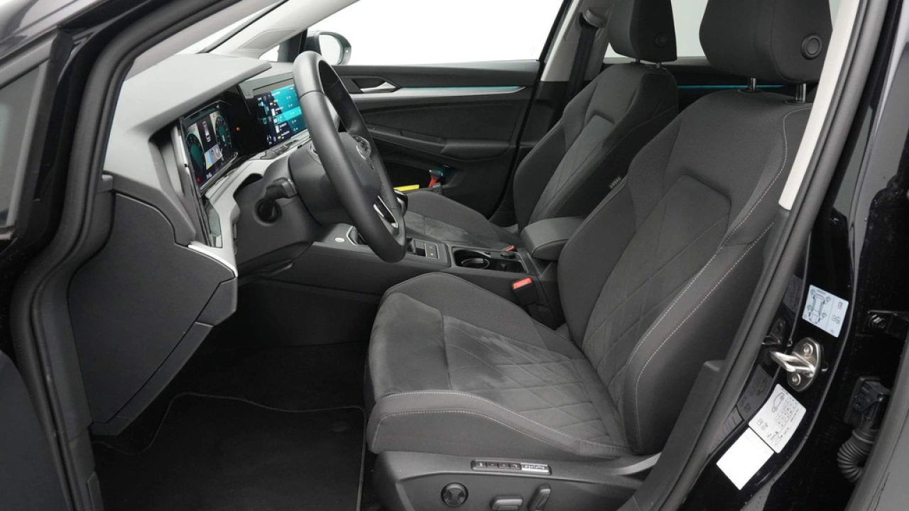 Volkswagen Golf 1.0 TSI Life Business