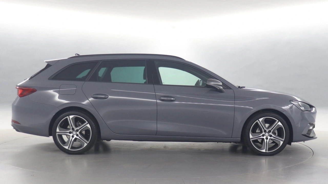 SEAT Leon Sportstourer 1.0 TSI 110pk FR Business