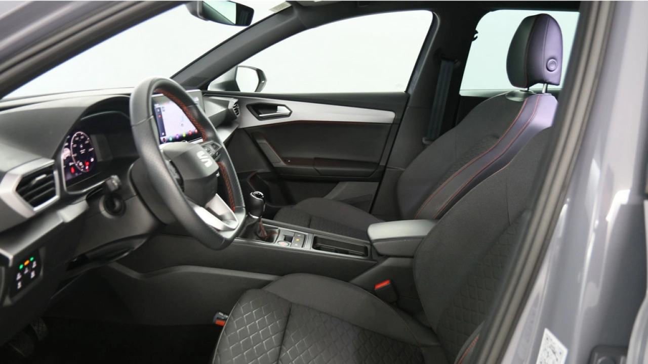 SEAT Leon Sportstourer 1.0 TSI 110pk FR Business