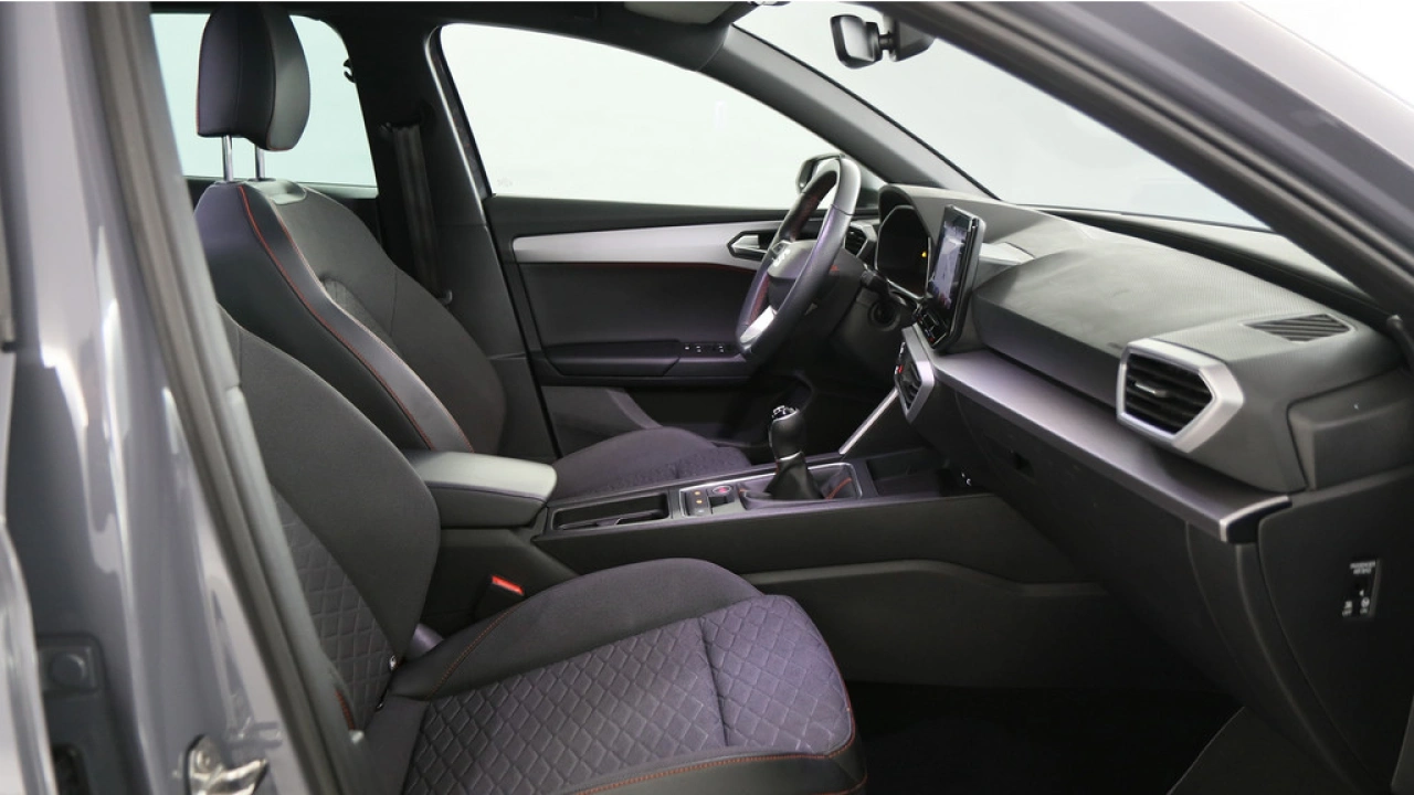 SEAT Leon Sportstourer 1.0 TSI 110pk FR Business