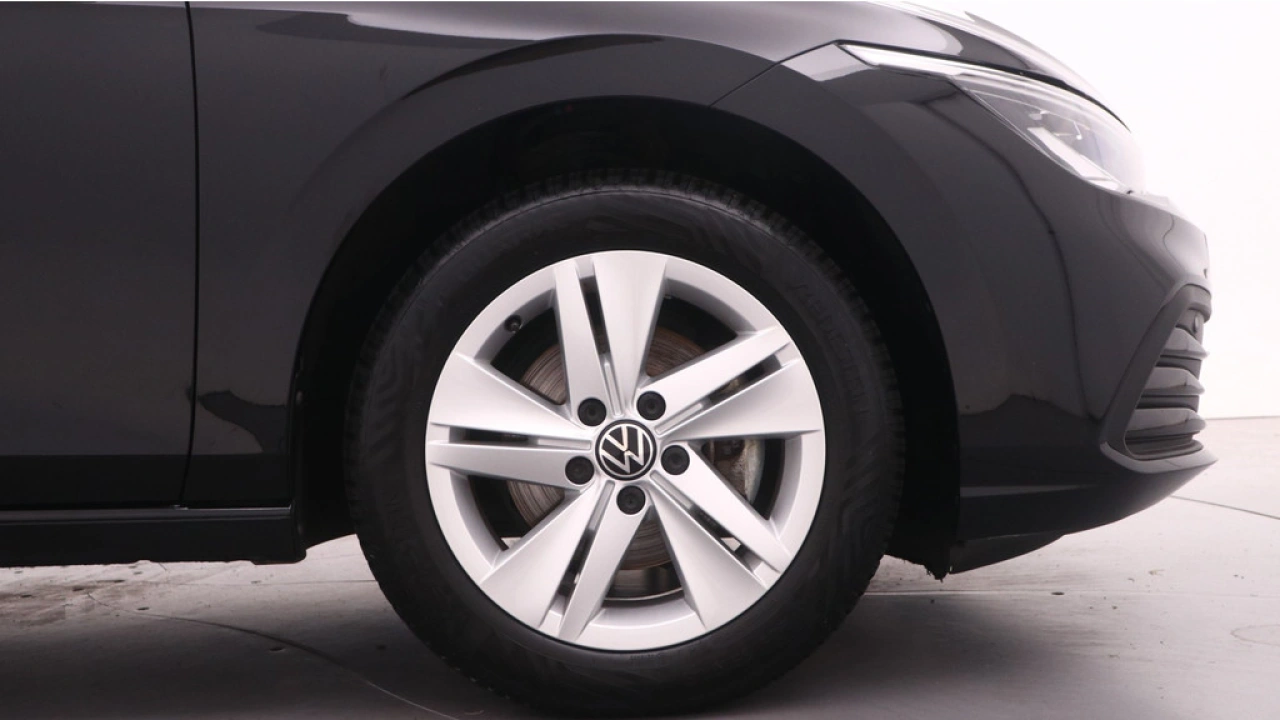 Volkswagen Golf 1.0 TSI 110pk Life Navigatie Pdc