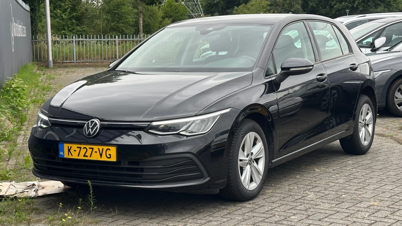 Volkswagen Golf 1.0 TSI 110pk Life Navigatie Pdc