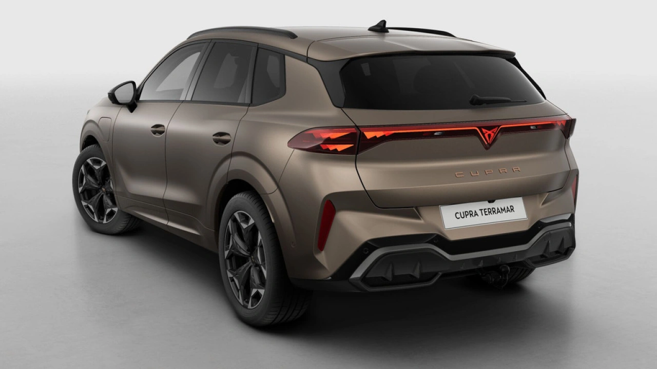CUPRA Terramar 1.5 TSI e-Hybrid 204 6DSG Business