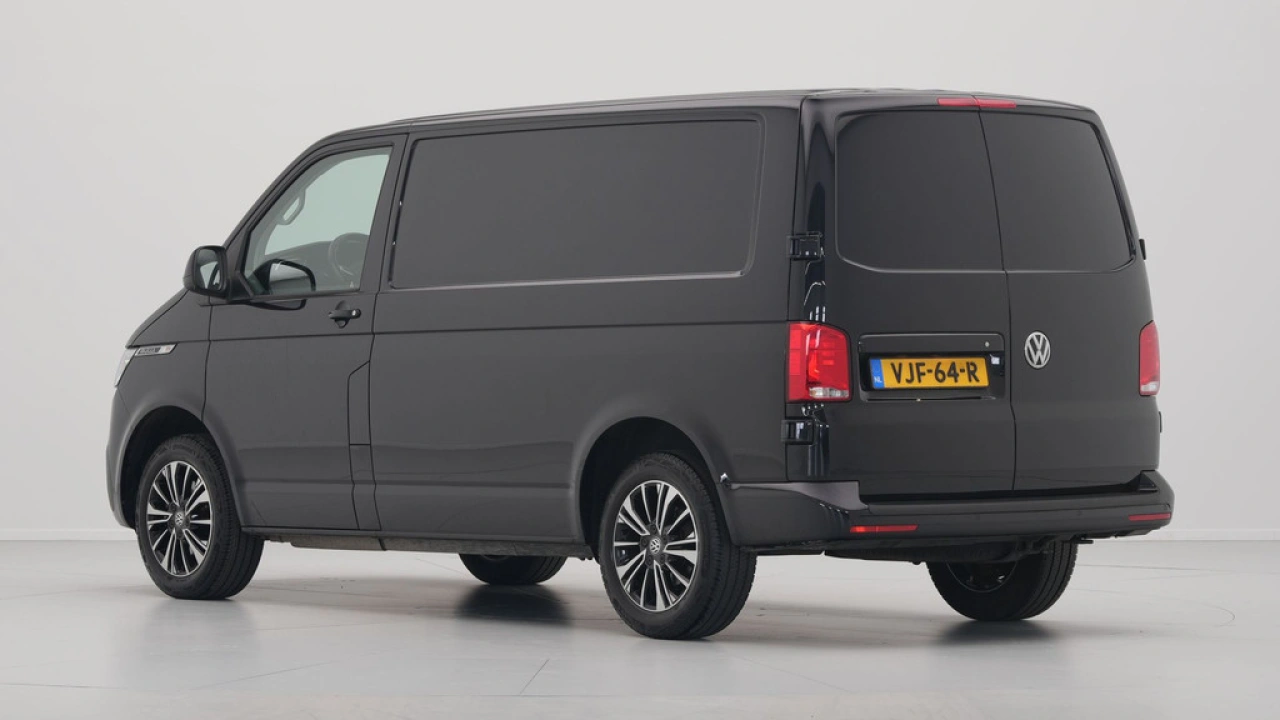 VW Bedrijfswagens Transporter 2.0 TDI 150pk DSG L1H1 28 Bulli