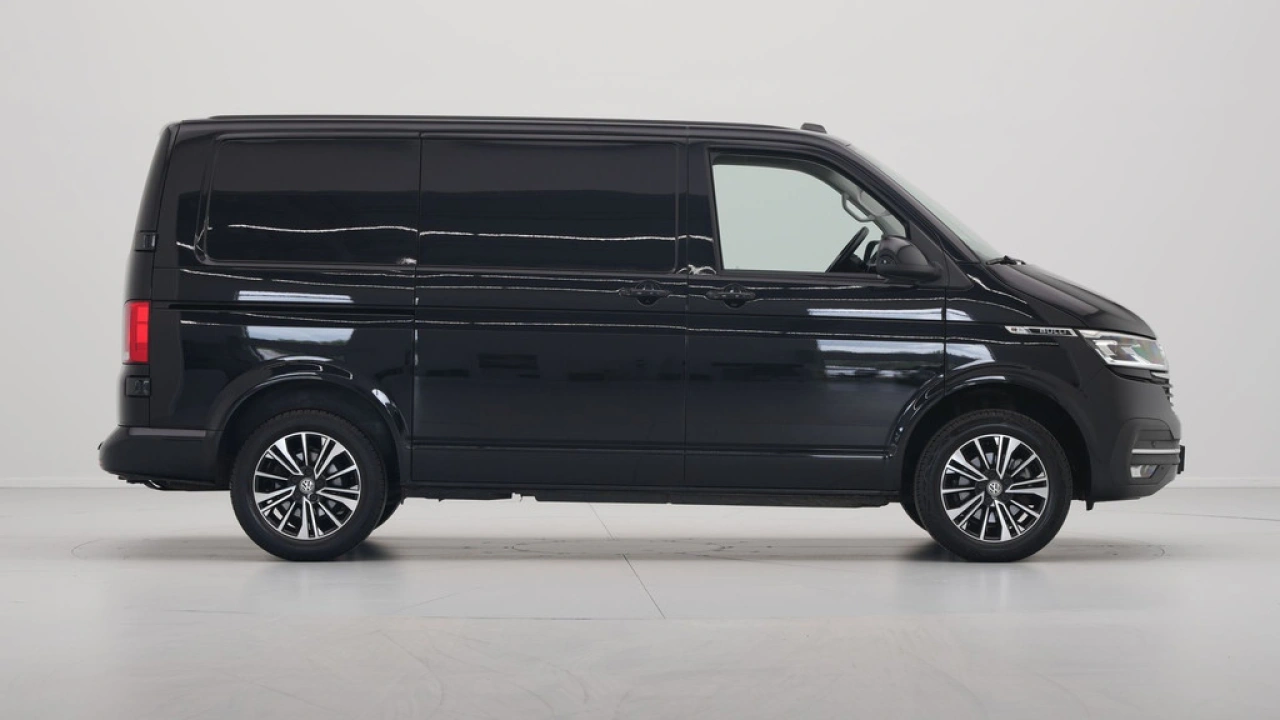 VW Bedrijfswagens Transporter 2.0 TDI 150pk DSG L1H1 28 Bulli