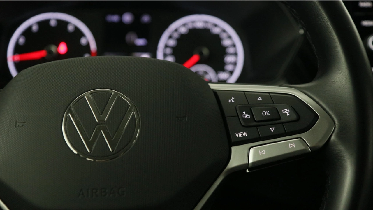 Volkswagen T-Cross 1.0 TSI 95pk Life Navigatie Camera Stoelverwarming