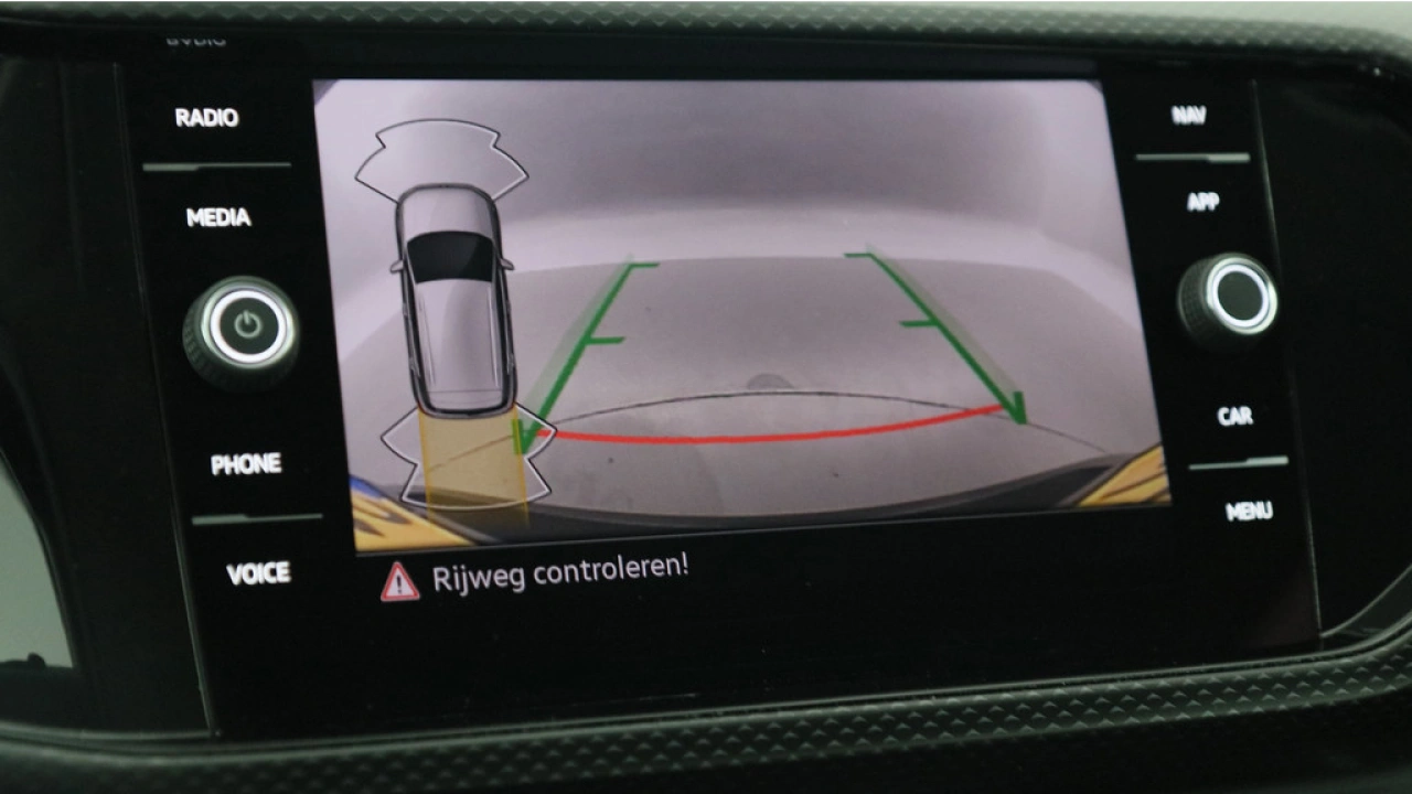 Volkswagen T-Cross 1.0 TSI 95pk Life Navigatie Camera Stoelverwarming