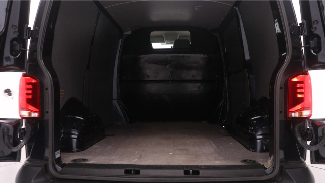 VW Bedrijfswagens Transporter L1H1 2.0 TDI 110pk