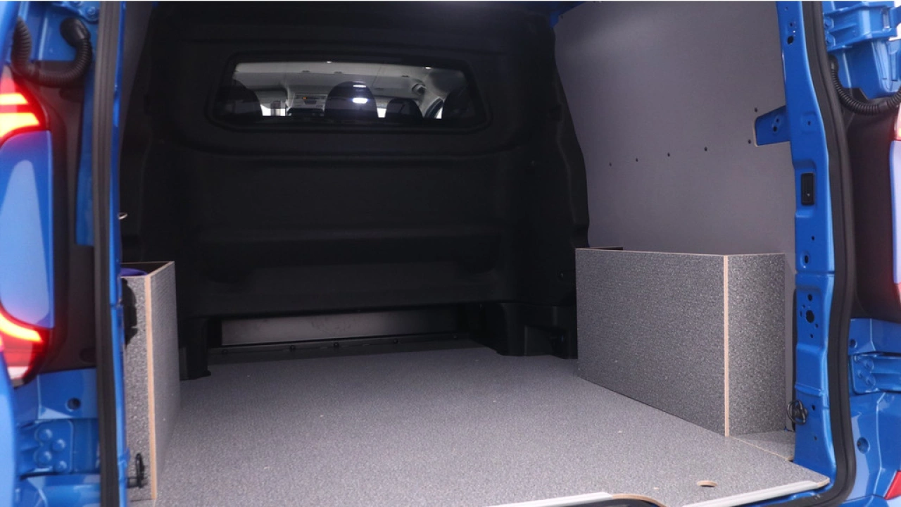 VW Bedrijfswagens Transporter Dubbel Cabine L2H1 2.0 TDI 170pk 2.8T Automaat Bulli