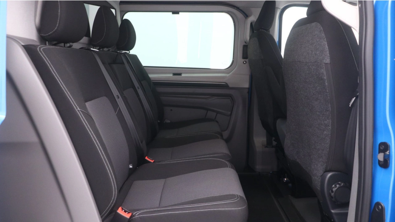 VW Bedrijfswagens Transporter Dubbel Cabine L2H1 2.0 TDI 170pk 2.8T Automaat Bulli