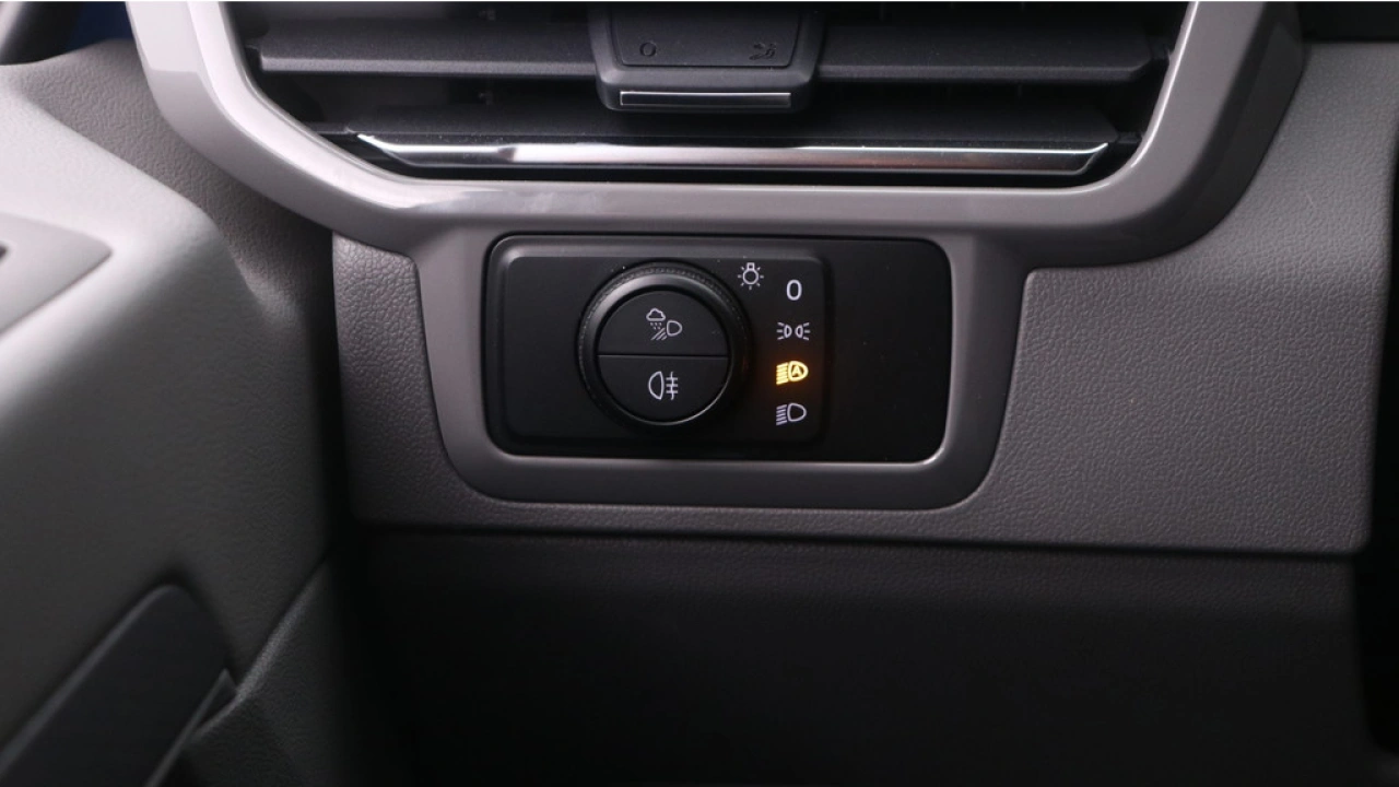 VW Bedrijfswagens Transporter Dubbel Cabine L2H1 2.0 TDI 170pk 2.8T Automaat Bulli