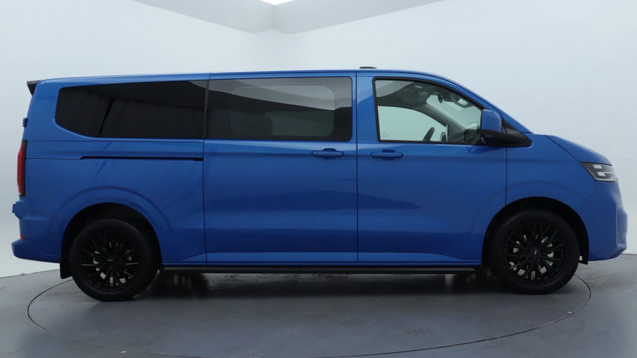 VW Bedrijfswagens Transporter Dubbel Cabine L2H1 2.0 TDI 170pk 2.8T Automaat Bulli