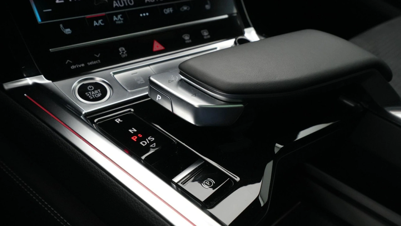 Audi Q8 e-tron 55 quattro S-Line Edition Competition 115 kWh 408pk