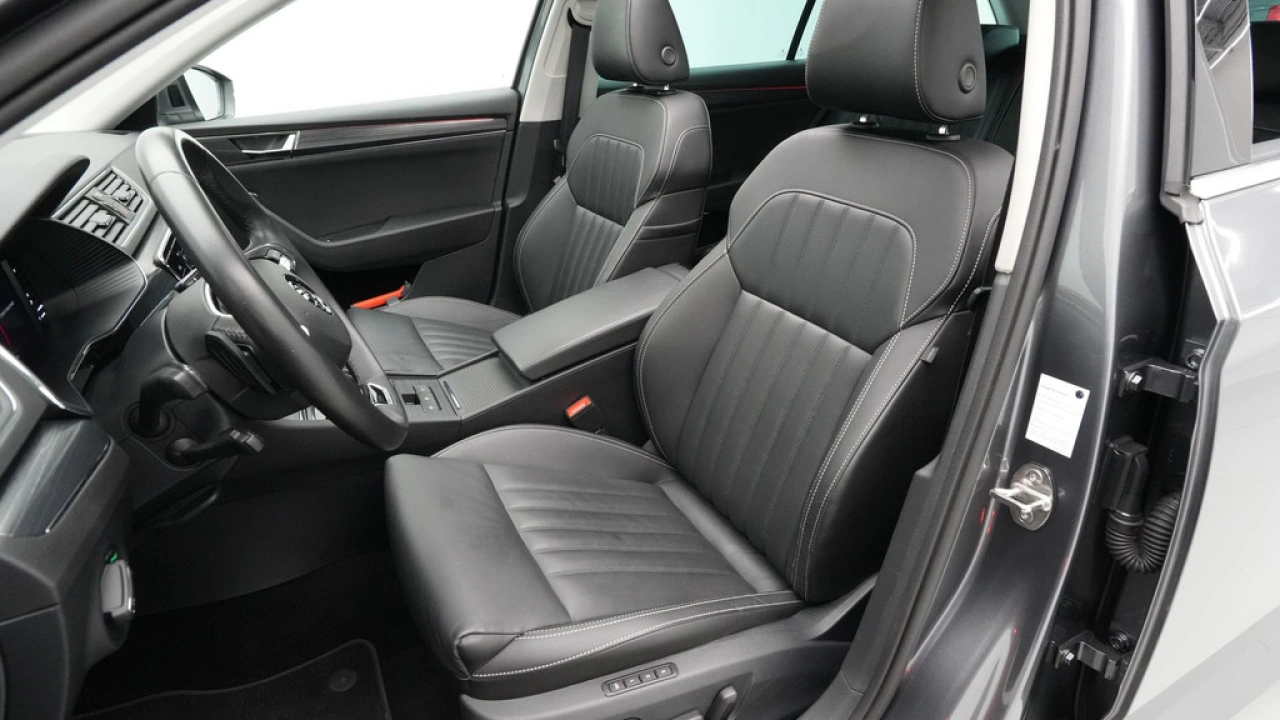 Škoda Superb Combi 1.4 TSI iV 218pk DSG Business Edition Plus