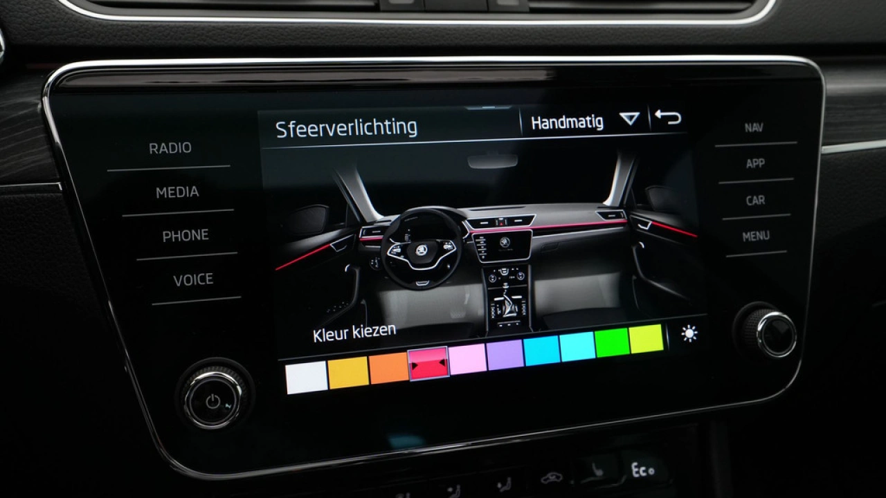 Škoda Superb Combi 1.4 TSI iV 218pk DSG Business Edition Plus