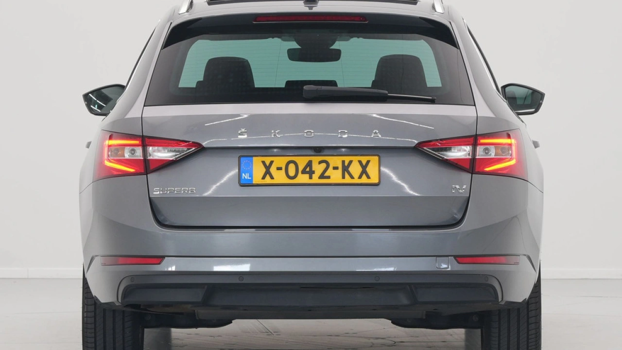 Škoda Superb Combi 1.4 TSI iV 218pk DSG Business Edition Plus