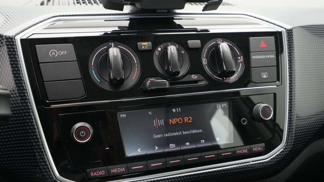 Volkswagen up! 1.0 BMT move up!