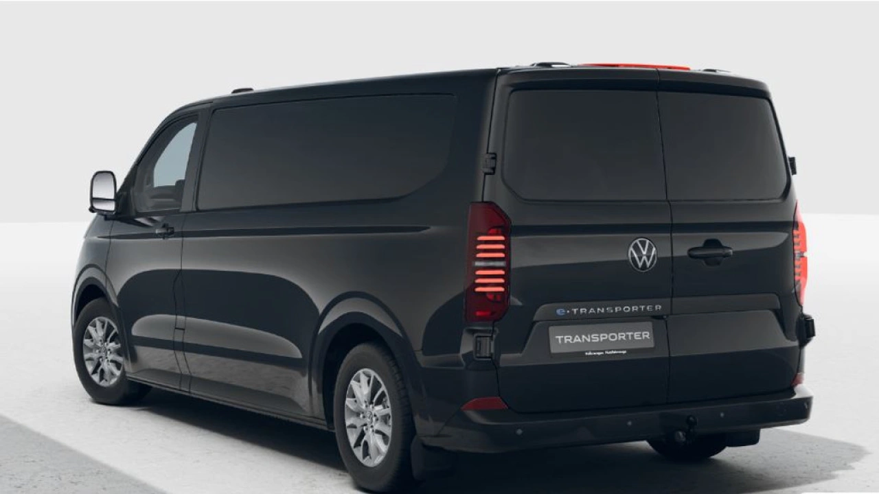 VW Bedrijfswagens E-Transporter 160kW 218PK L2H1 Style 64 kWh