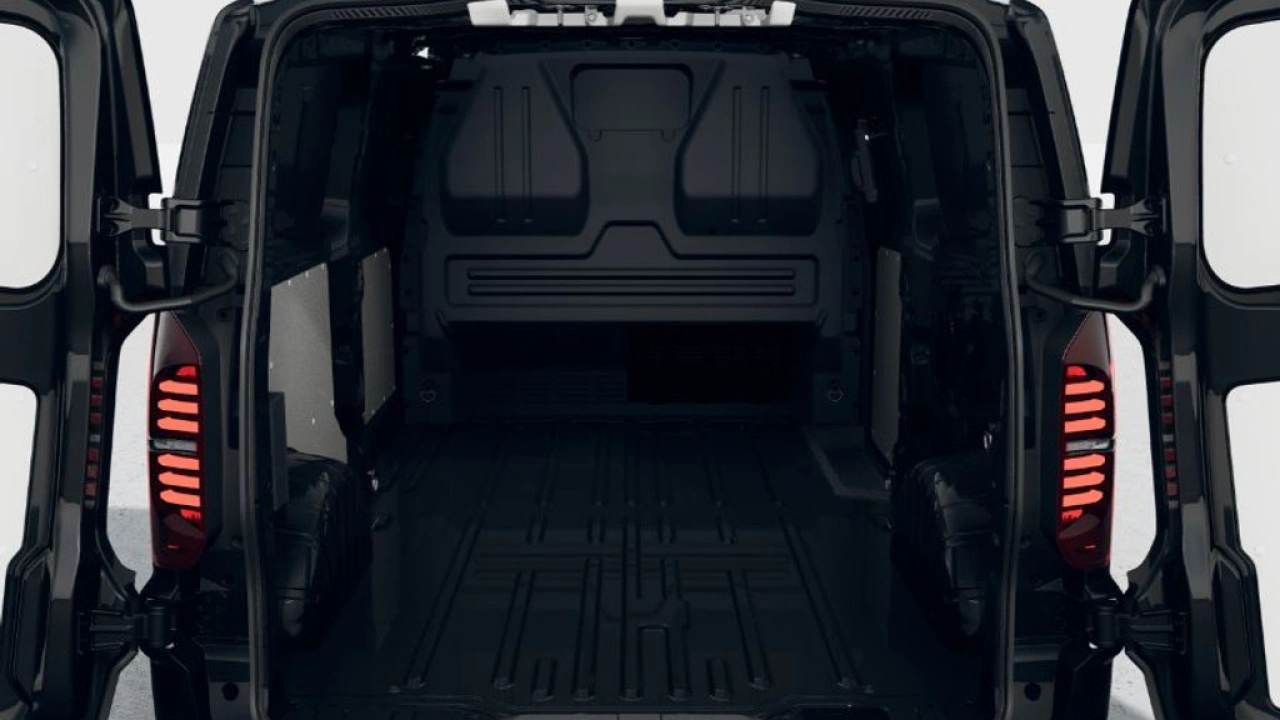 VW Bedrijfswagens E-Transporter 160kW 218PK L2H1 Style 64 kWh