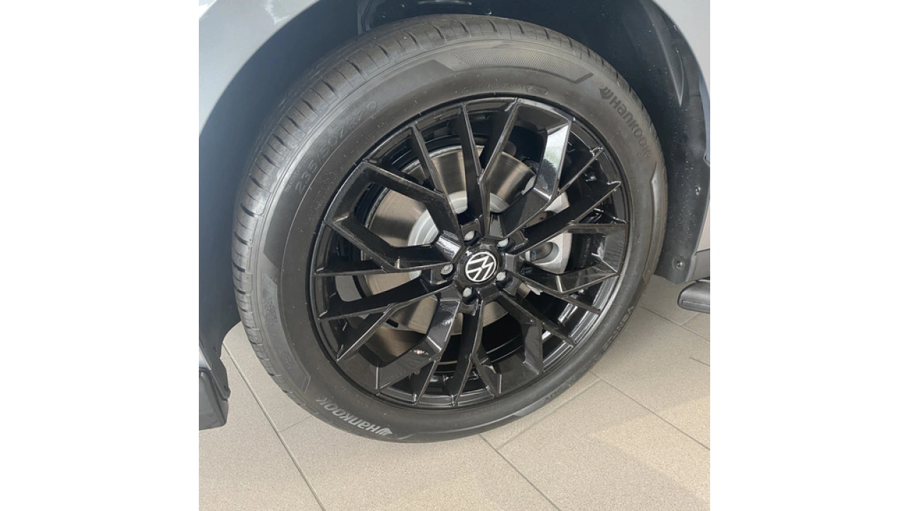 VW Bedrijfswagens ID. Buzz Cargo Bulli edition 79 kWh 210kW 286PK met stylingpakket