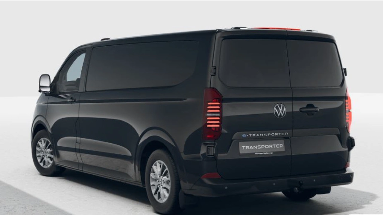 VW Bedrijfswagens E-Transporter 160kW 218PK L2H1 Style 64 kWh