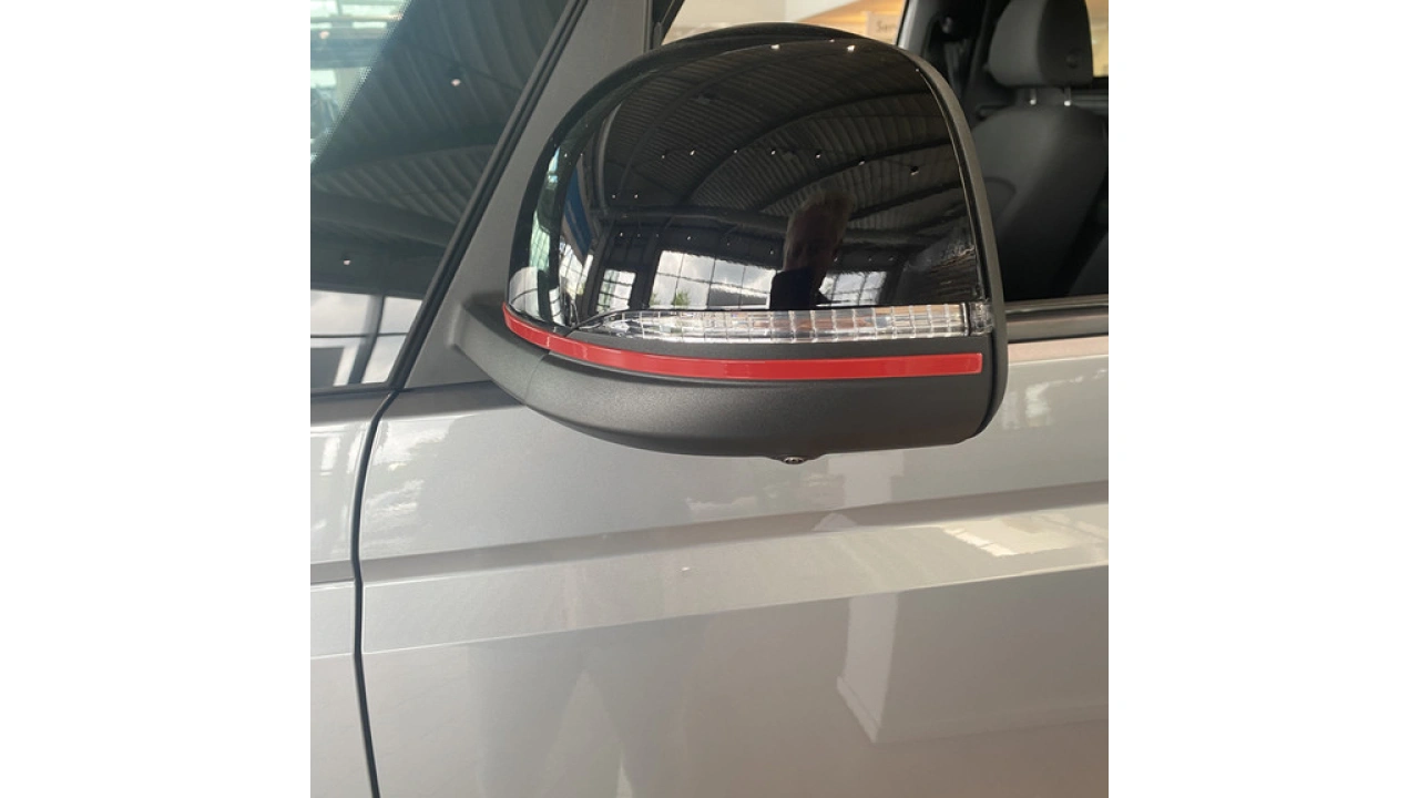 VW Bedrijfswagens ID. Buzz Cargo Bulli edition 79 kWh 210kW 286PK met stylingpakket