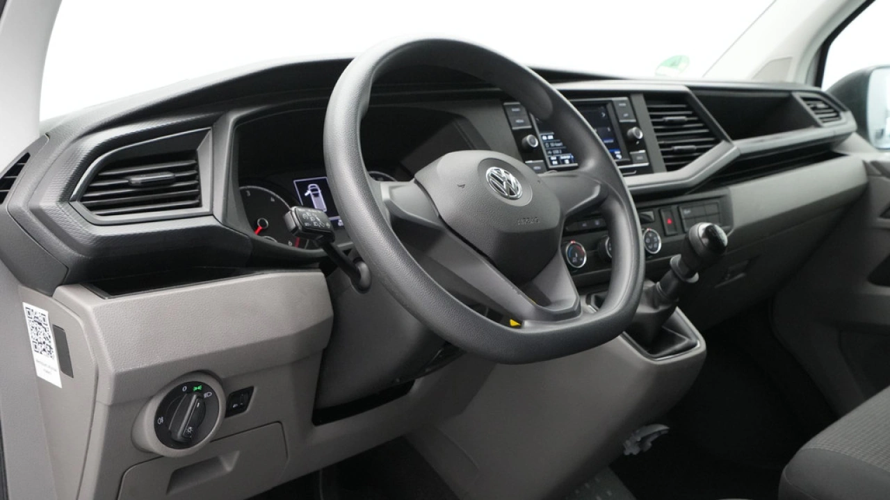 VW Bedrijfswagens Transporter 2.0 TDI L1H1 26 Economy Business
