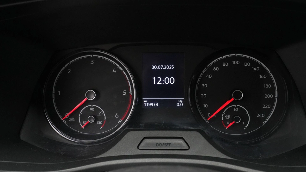 VW Bedrijfswagens Transporter 2.0 TDI L1H1 26 Economy Business