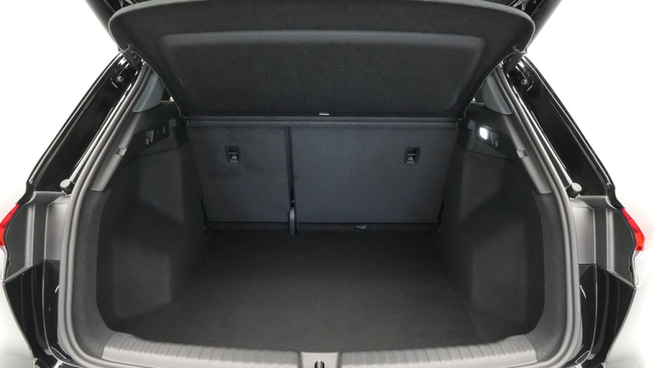 Audi Q4 e-tron (A1) Advanced edition e-tron 45 210kW/286pk 82Kwh Hatchback Elektr. aandrijving quattro