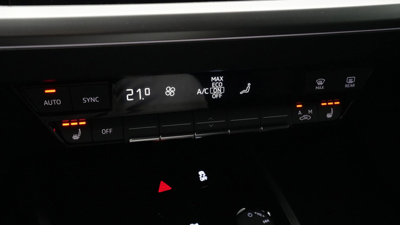Audi Q4 e-tron (A1) Advanced edition e-tron 45 210kW/286pk 82Kwh Hatchback Elektr. aandrijving quattro